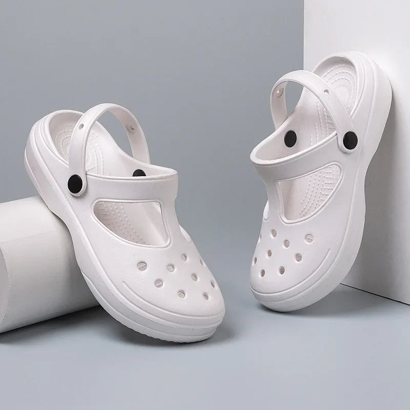 Summer Comfortable Clogs Slippers for Women Lightweight Anti Slip Beach Sandals Woman Fashion White EVA Waterproof Garden Shoes
